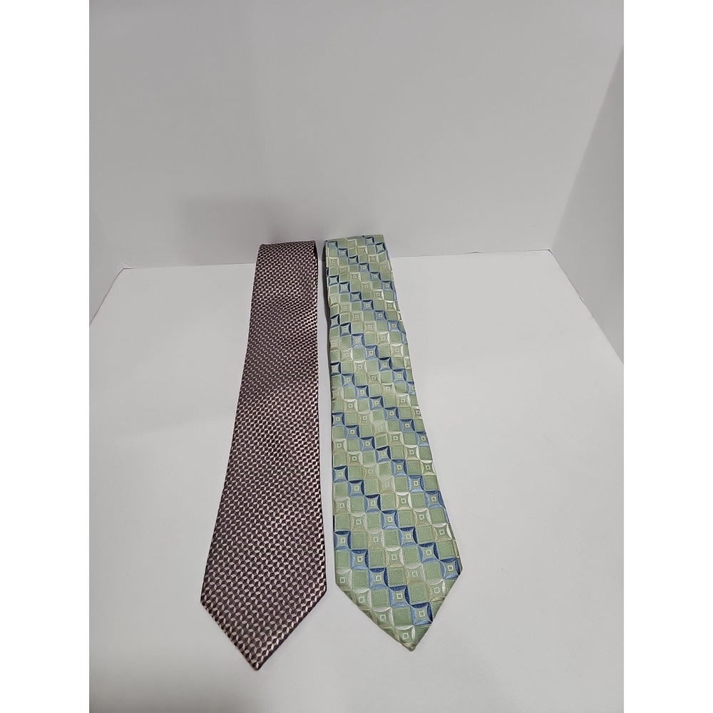 Lot of 2 Michael Kors Neck Ties 100% Silk‎ 1- Stripe - 1-Paisley